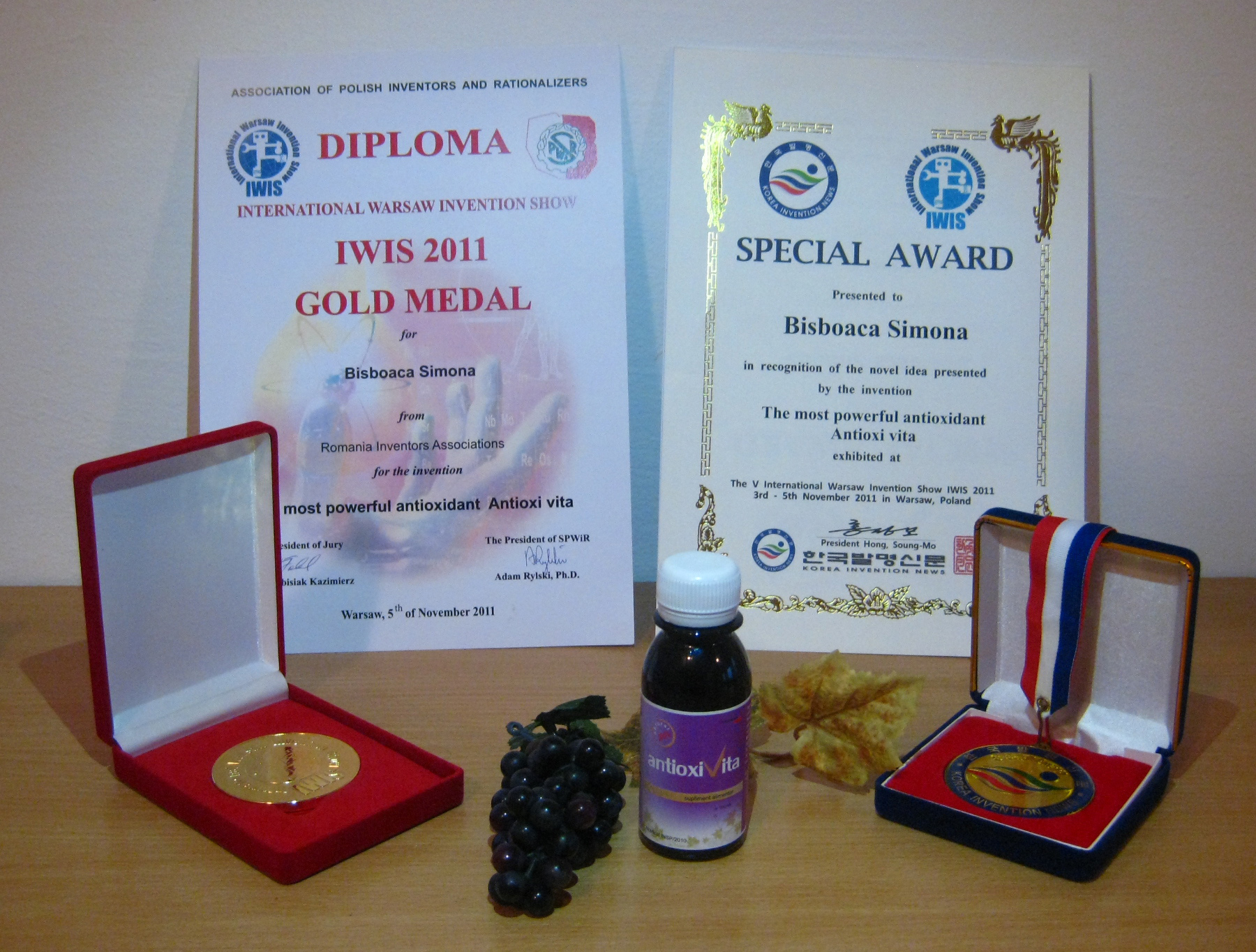 Premii și Recunoașteri Antioxivita